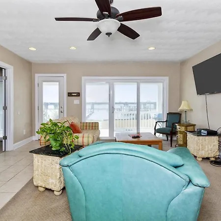 Water Front Delight On The Bay Home Norfolk Exterior photo